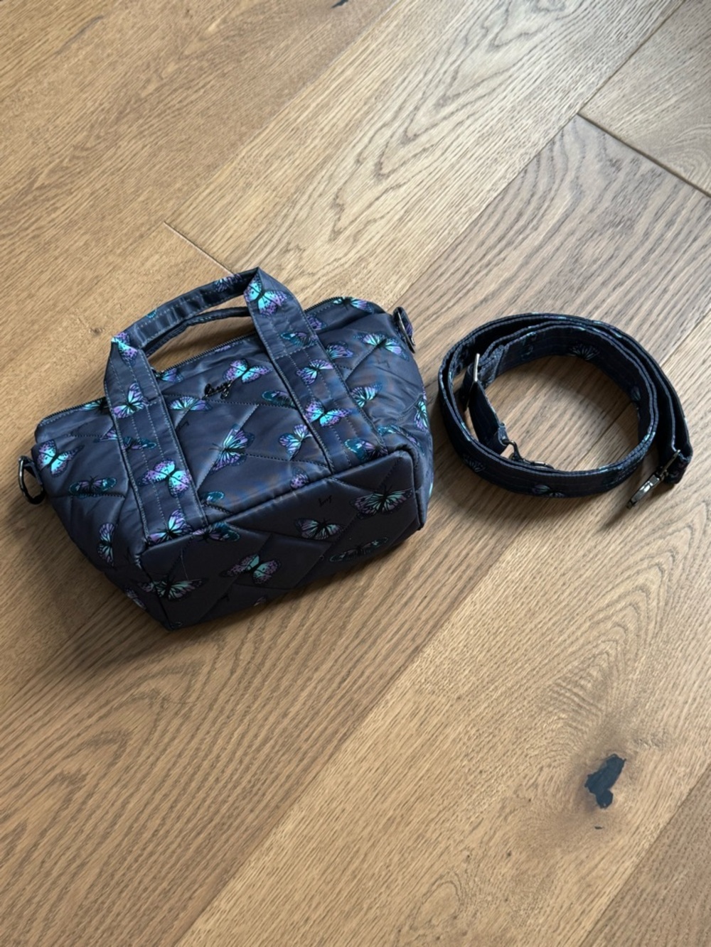 Lug The Dory Mini Crossbody Purse - Butterfly Grey - Like New
